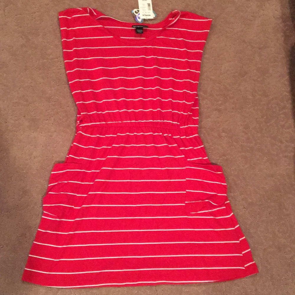 NWT Juniors Large Red Dress with pockets
